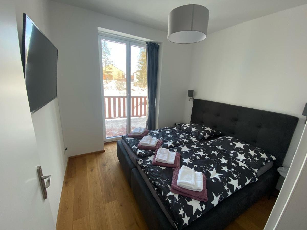 3 Sosny Apartments - Suite 1 タトランスカー・シュトゥルバ エクステリア 写真